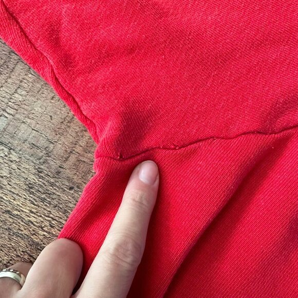 MC Bordeaux vintage 80's panda bear red sweater women's Medium - Picture 7 of 11